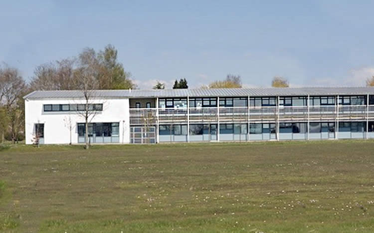photo of swanmore college