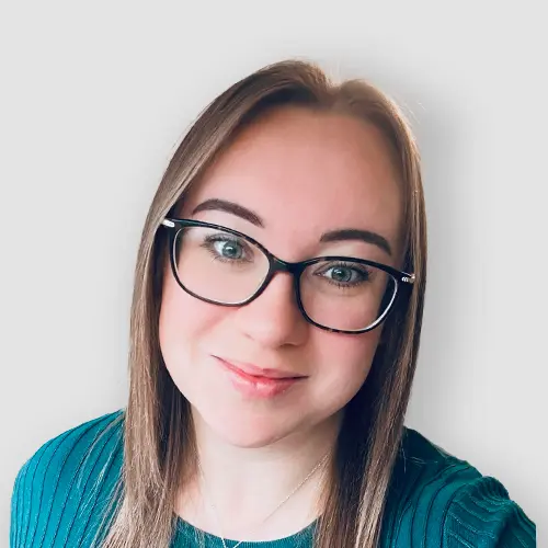 photo of lauren pringle, bids accreditations & marketing manager